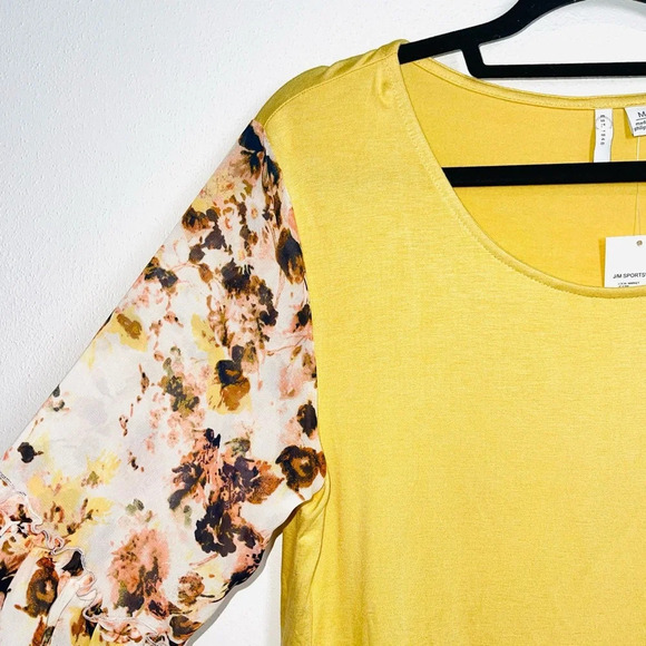 Cato NWT Yellow & Cream Contrast Floral Print Bell Sleeve Top Medium Women’s - Picture 3 of 11